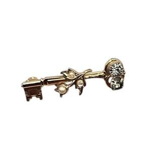 Rhinestone & Pearl Lock Key Gold Tone Pin Brooch - Classic Romantic